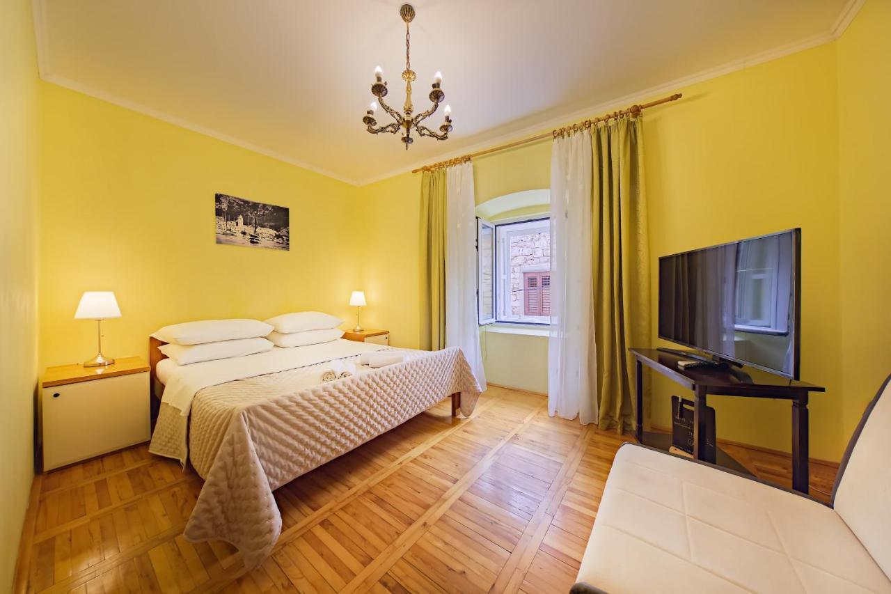 Apartments Niko Skradin Esterno foto